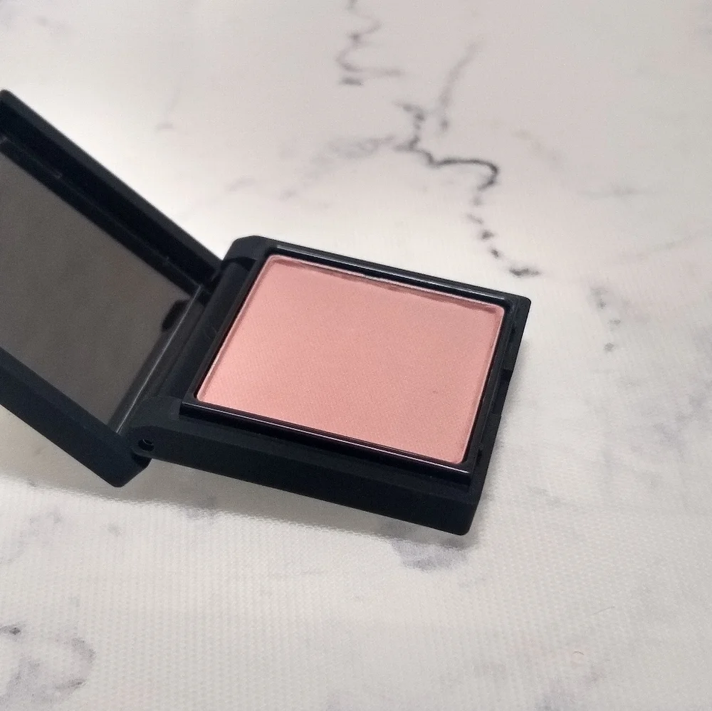 NARS Mini Blush In Behave Mini Size 0.04 oz